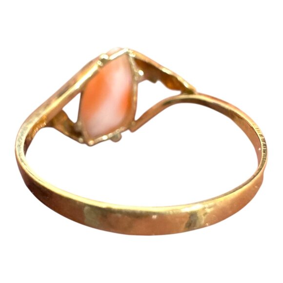 Vintage Coral Gemstone Ring In Elegant 14K Gold Setting Unique Marquise Cut 8.5 - Picture 9 of 10
